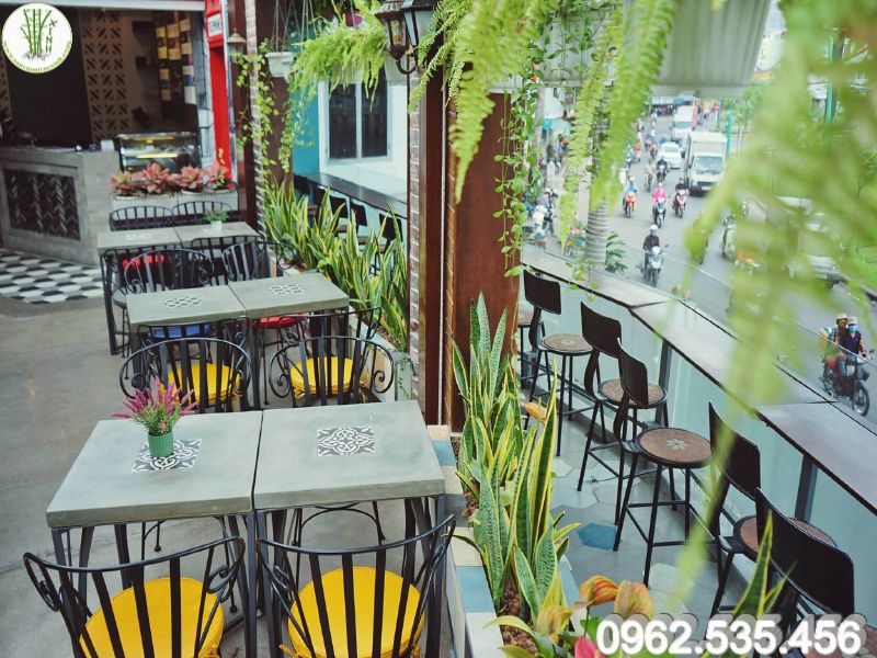Tạo không gian xanh cho cafe phố nhỏ